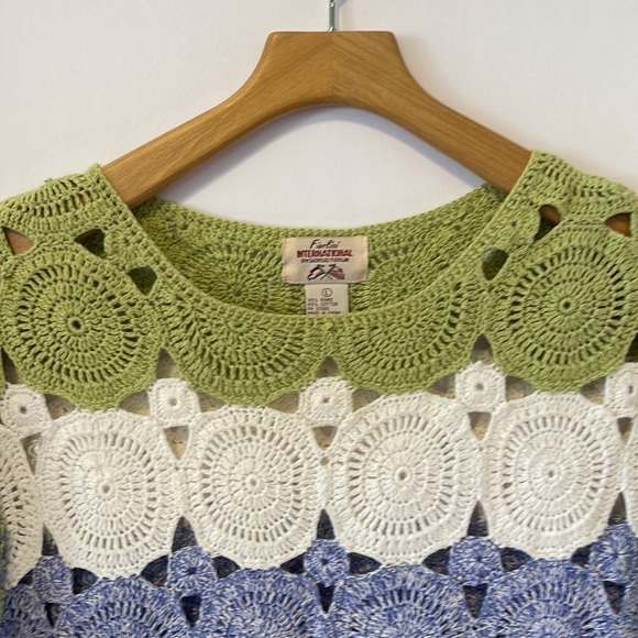 Fiorlini International (By Giorgio Fiorlini) Ladies Crochet Blue & Green Top - Picture 4 of 11